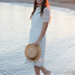 outfit estate mare vestito romantico pizzo chicwish spiaggia tramonto