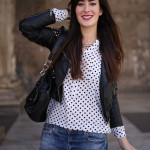 outfit boyfriend jeans cut out boots camicia pois pantheon roma