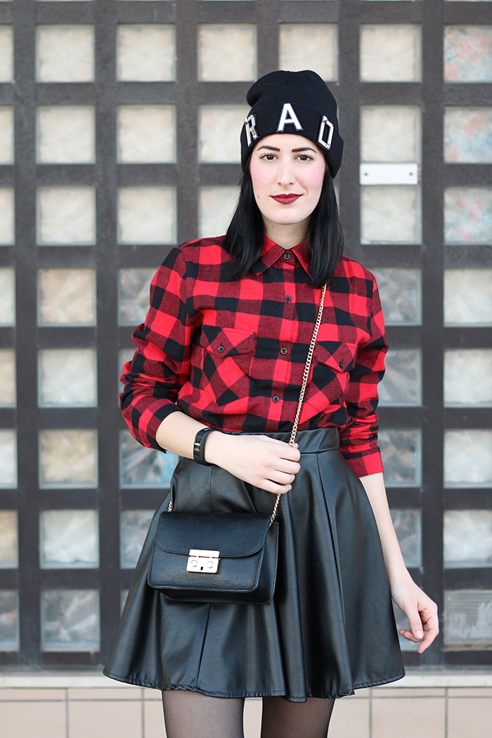 outfit-gonna-ruota-ecopelle-camicia-scacchi-nike-huarache-6
