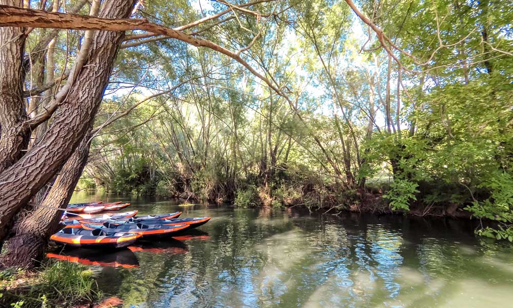 Canoa Sul Tirino Con Majellando Attivita Outdoor Da Fare In Abruzzo